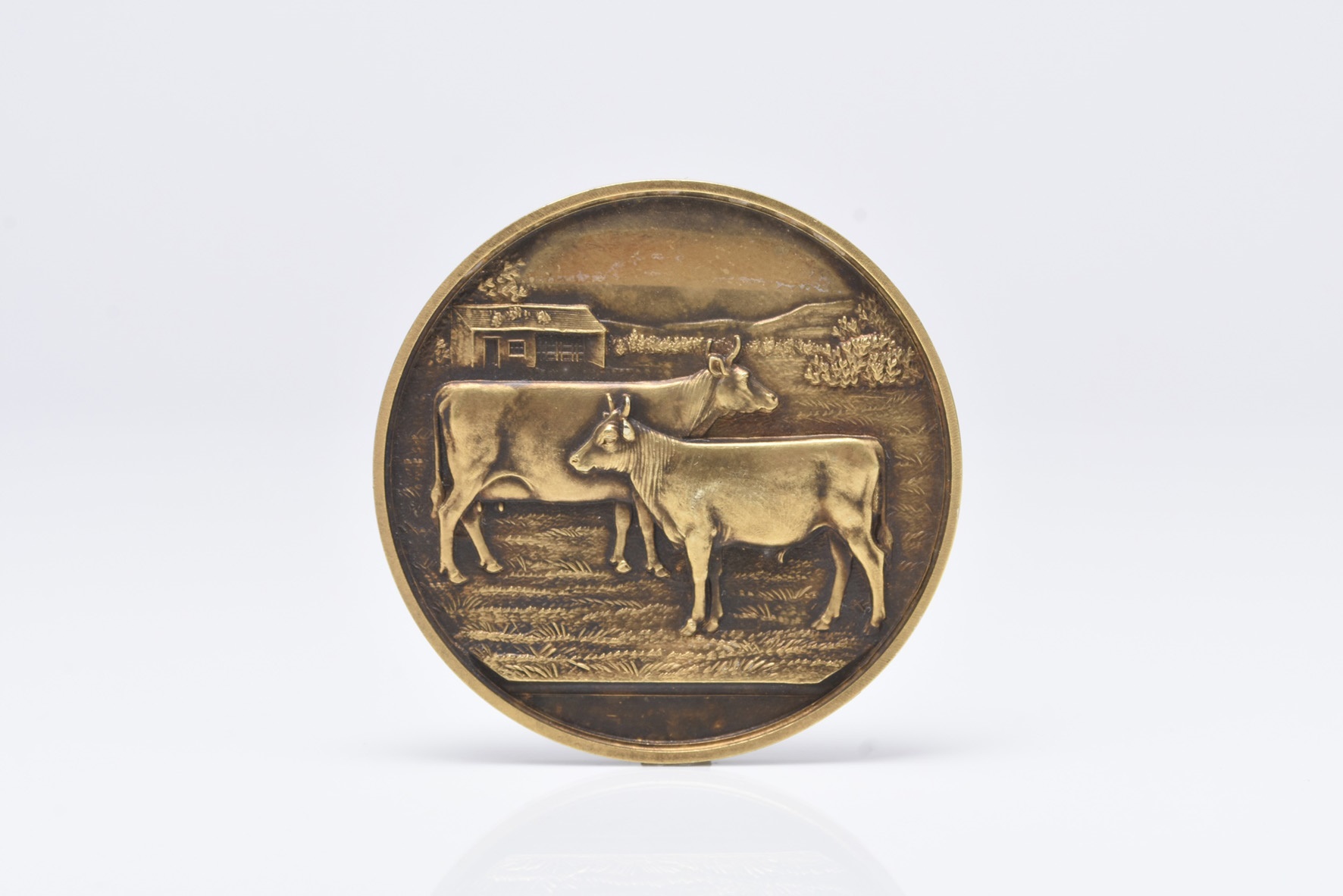 One of the six 9ct gold agricultural medallions owned by a late Wolverhampton collector which sold for £1,250 each. Halls Fine Art